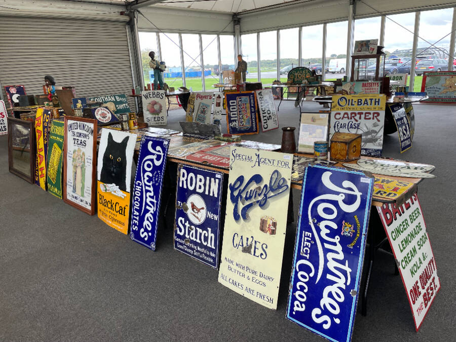 General Advertising Auction – Vintage Signs, Tins & Collectables